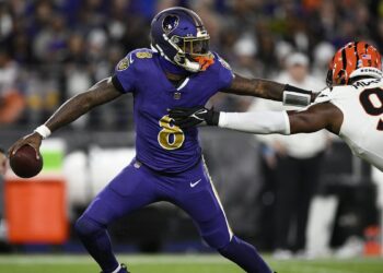 Video Fans go wild for ‘different breed’ Lamar Jackson after Ravens QB’s insane 58-yard run in win over Bengals